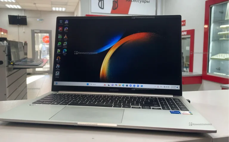 Ноутбук Samsung Galaxy Book 3