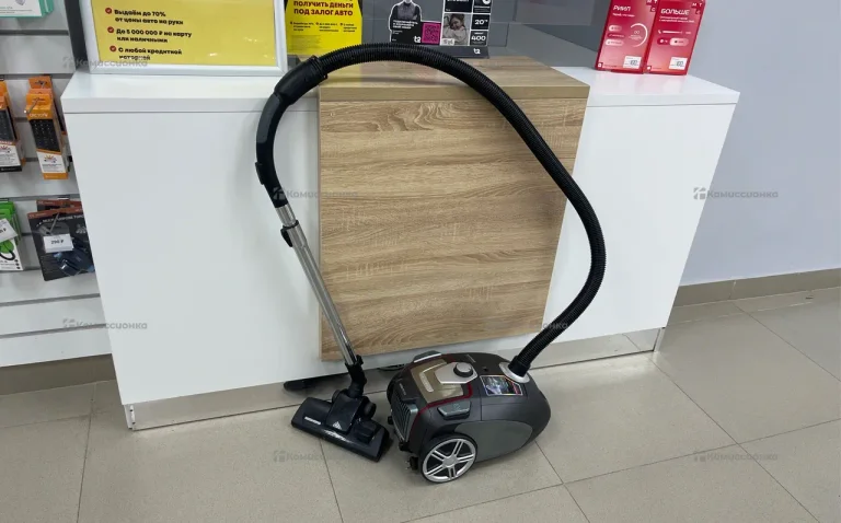 Пылесос  Redmond rv-325