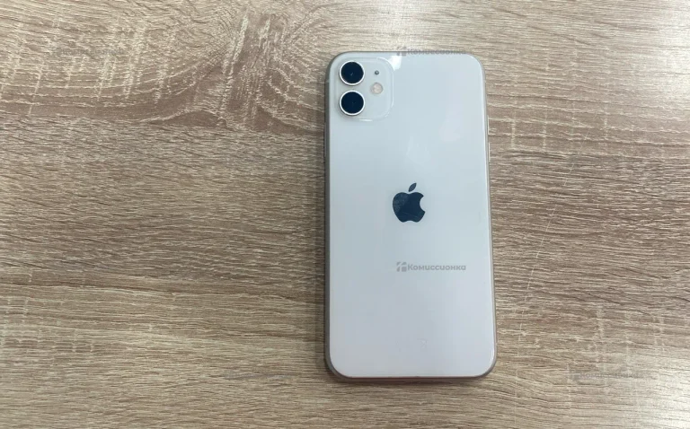 Apple iPhone 11 4/64 ГБ