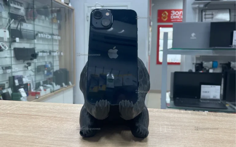 Apple Iphone 13 128 ГБ.