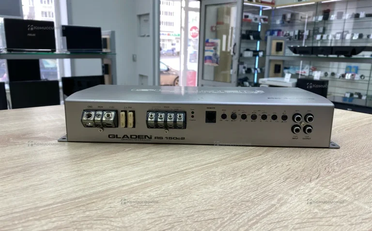 Усилитель  Gladen RS 150C2