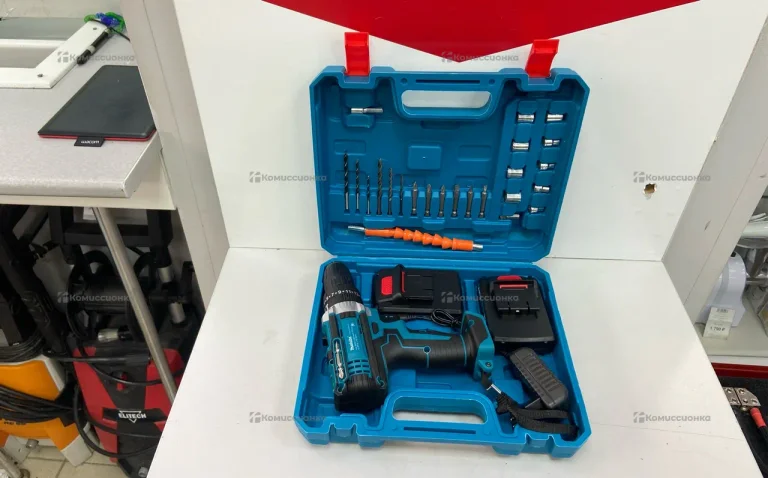 дрель шуруповерт Makita 18v