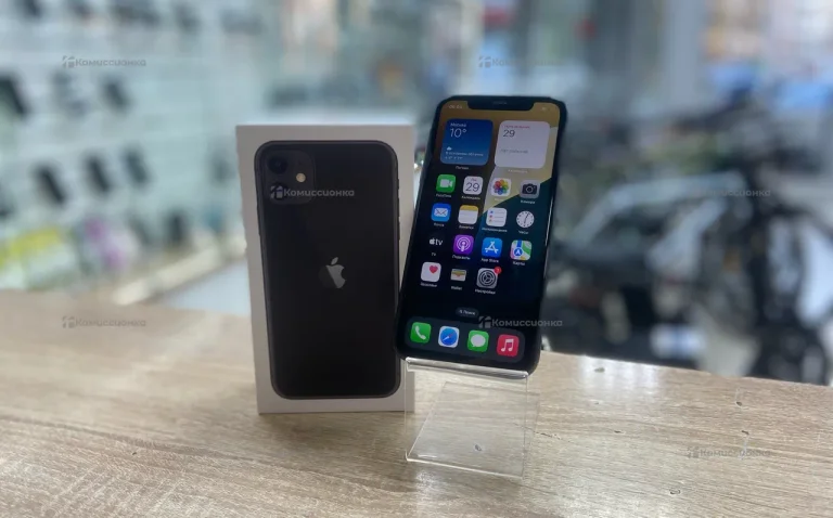 Apple iPhone 11 4/128 ГБ