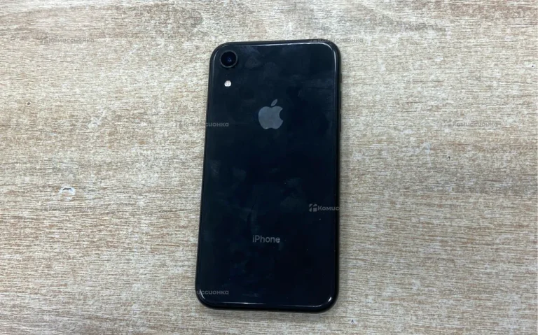 Apple XR 64ГБ.