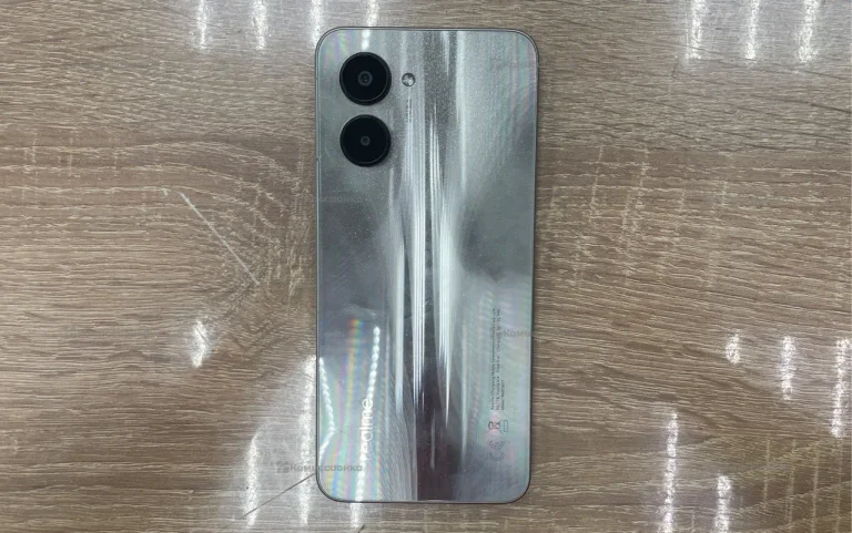 Realme C33 4/128 ГБ