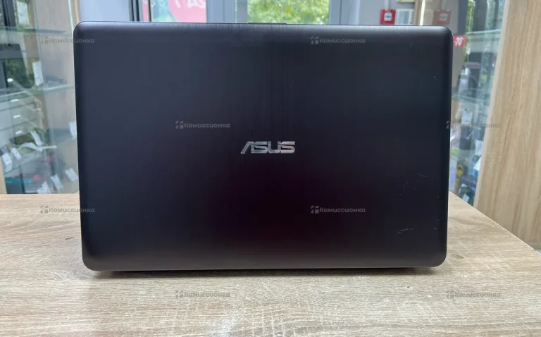 Ноутбук ASUS R540Y