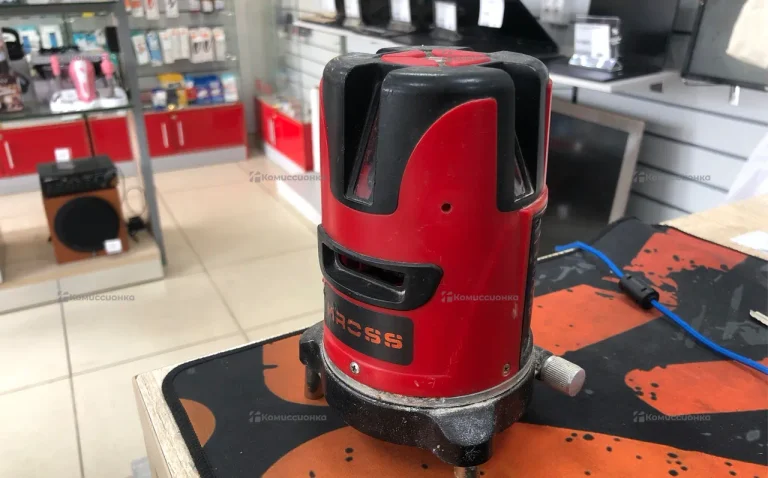 нивелир kross