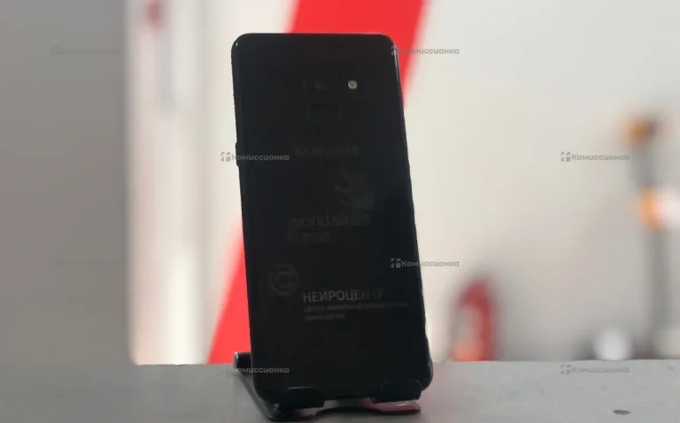 Samsung Galaxy A8 (2018) 4/32Gb