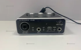 Звуковая карта Behringer U-PHORIA UM2