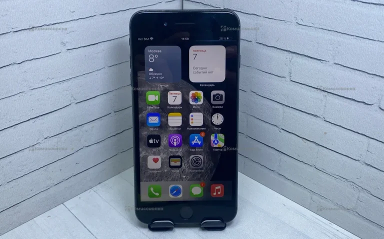 Apple iPhone 8 Plus 3/64 ГБ