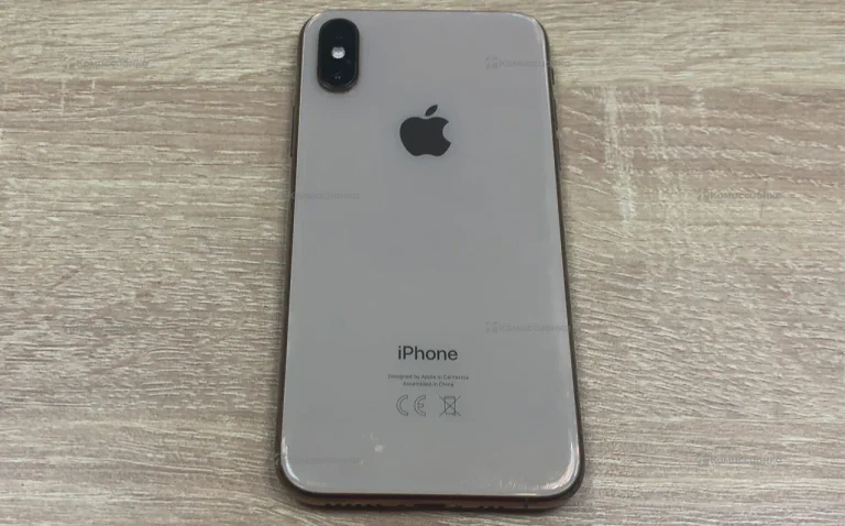 Apple iPhone XS 4/64 ГБ