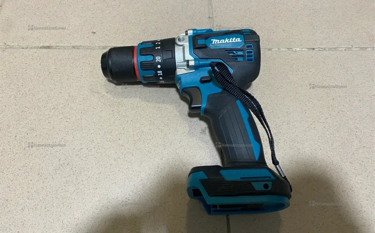 шуруповерт Makita Led Replika