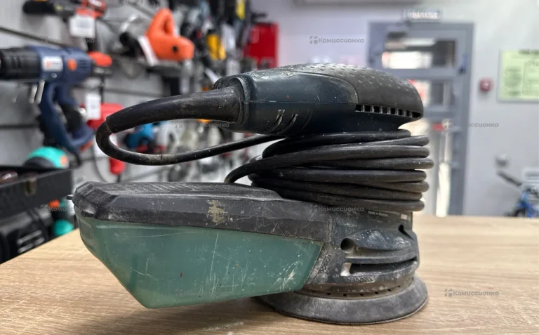 Эксцентриковая шлифмашинка Bosch GEX 125-1 AE