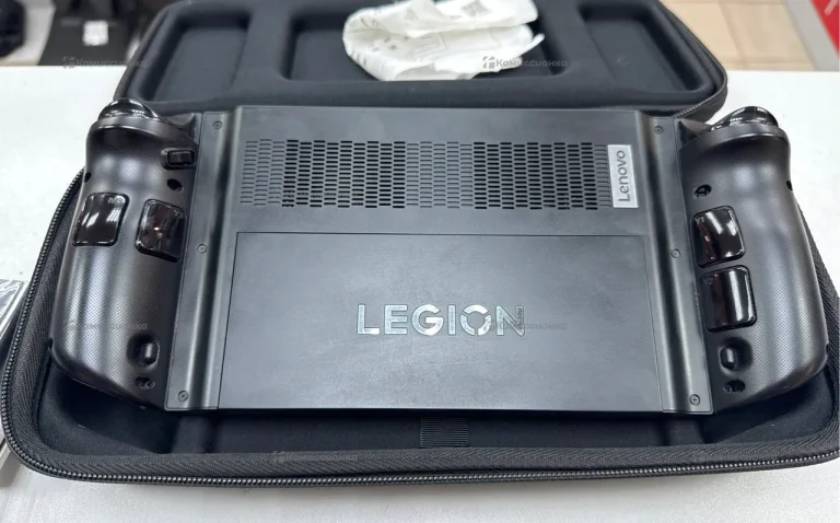 Приставка Lenovo Legion Go 16/512Gb