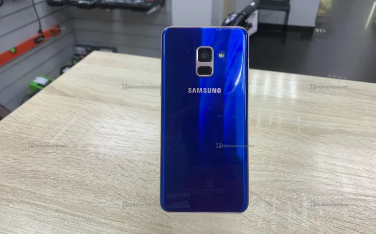 Samsung Galaxy A8 (2018) 4/32 ГБ