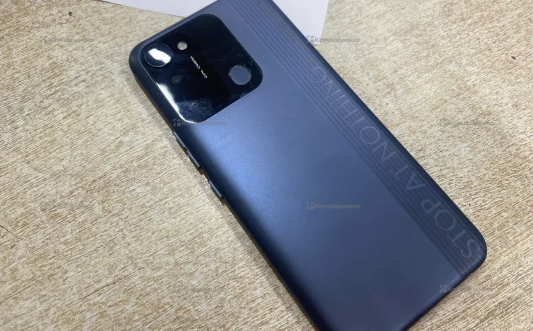 Tecno Spark 8C 4/64 ГБ