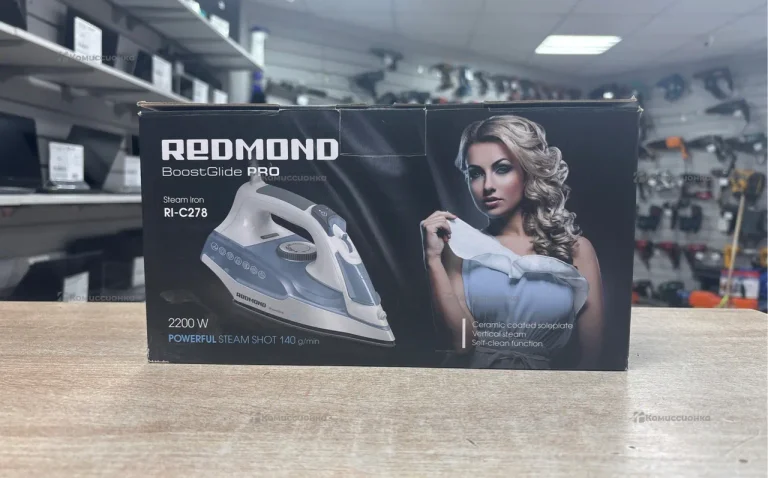 Утюг Redmond RI-C278