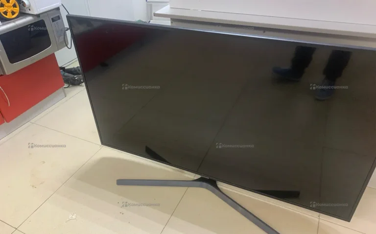 Телевизор Samsung UE55RU7200U