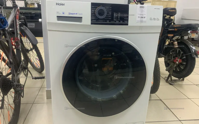 Стиральная машина  Haier HW70-12829A