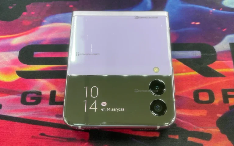 Samsung Galaxy Z Flip 8/256 ГБ