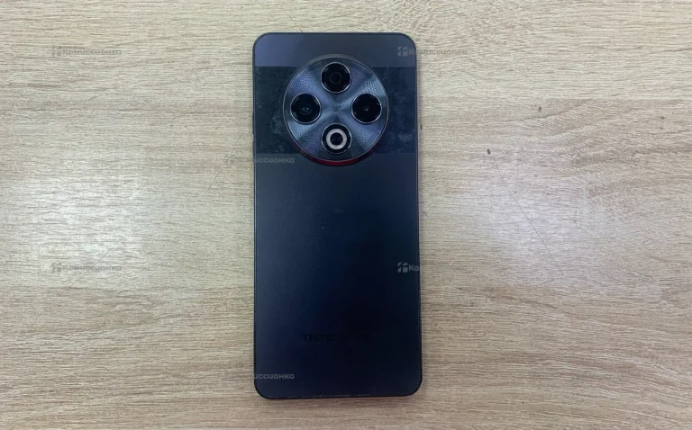 Tecno Spark 30 8/256 Гб