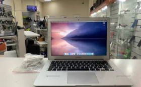 Ноутбук  MacBook Air 2011