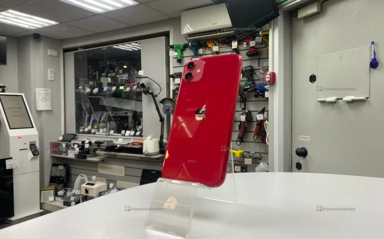 Apple iPhone 11 4/64 ГБ