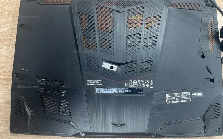 Ноутбук  MSI