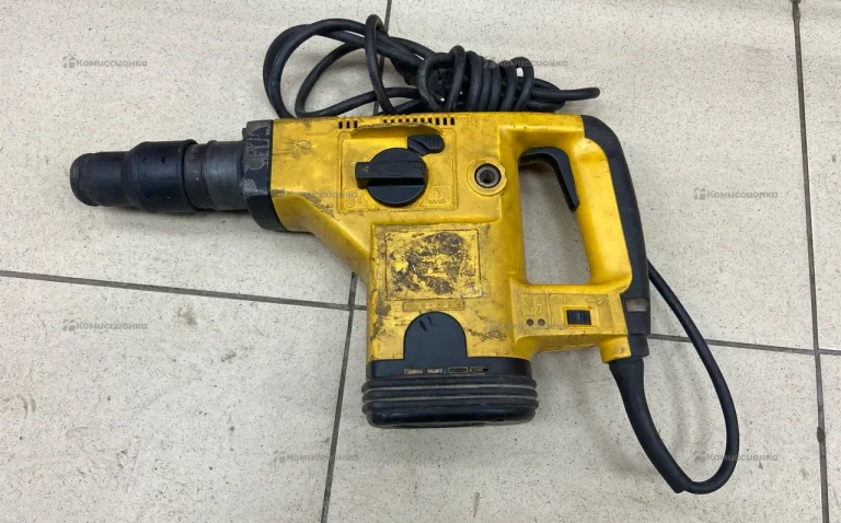 Перфоратор SDS-Max DeWalt DW545K