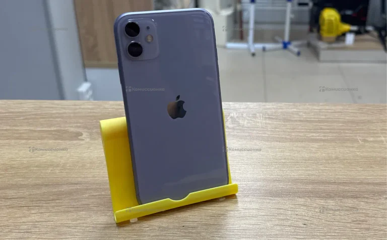 Apple iPhone 11 4/64 ГБ