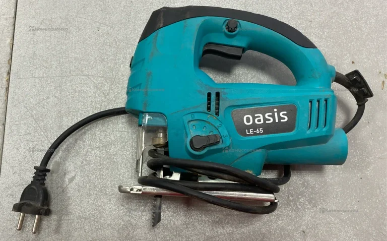 Электролобзик Oasis LE-65