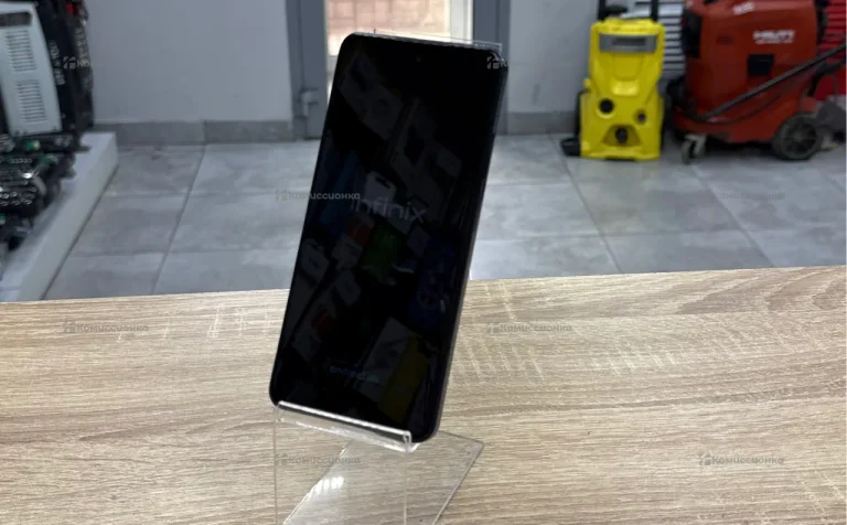 Infinix HOT 40i 8/128 ГБ