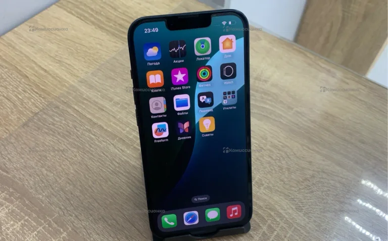 Apple iPhone 13 4/128 ГБ