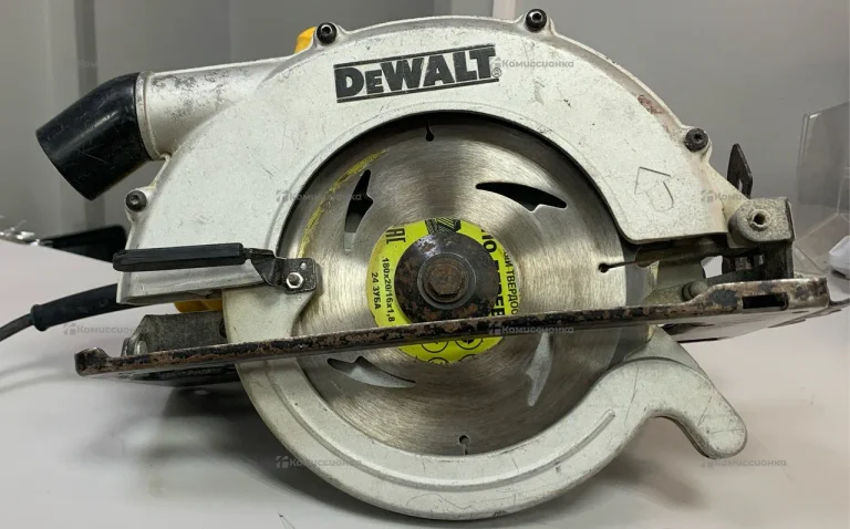 Дисковая пила dewalt D23620