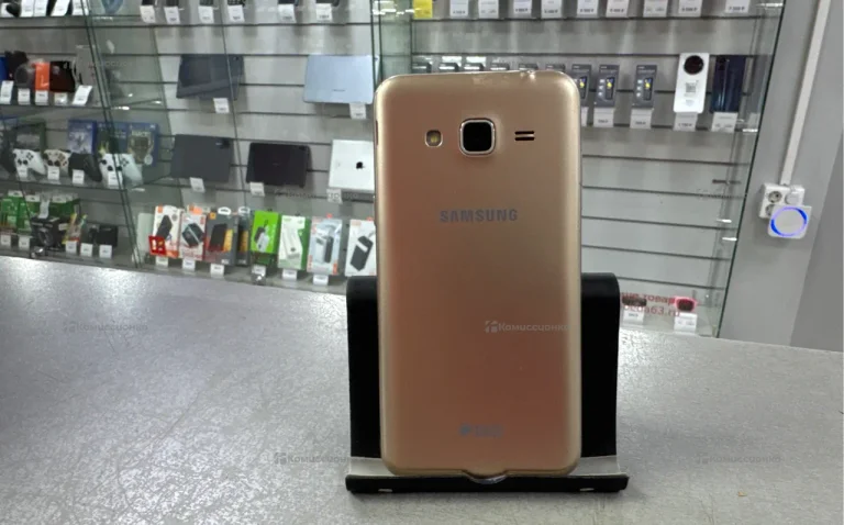 Samsung Galaxy J1 (2016) 1/8 ГБ