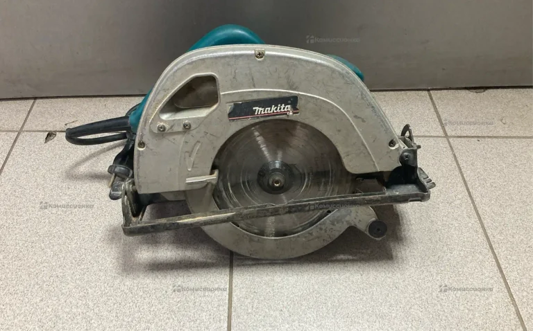 Дисковая пила 5704R makita
