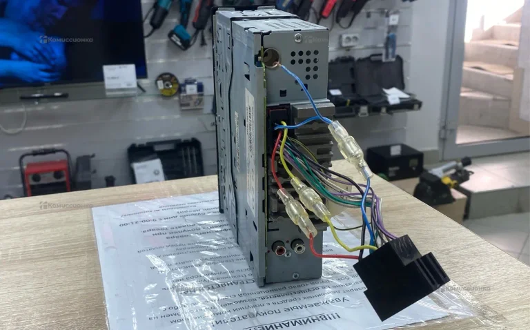 Автомагнитола  pioneer MVH-150UB