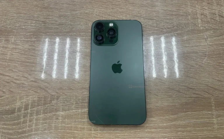 iPhone XR 128 в корпусе 13 pro