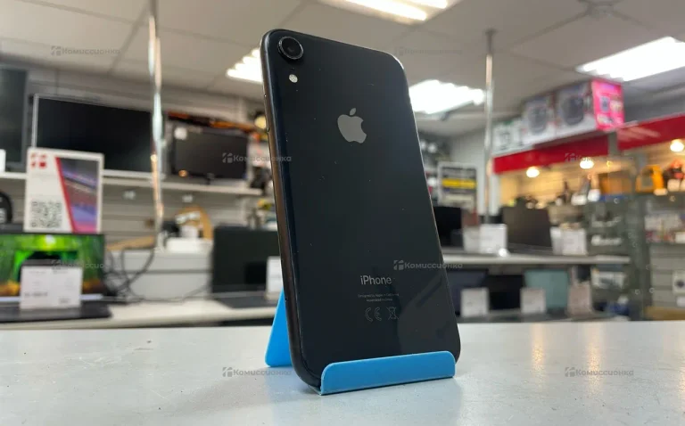 Apple iPhone XR 3/64 ГБ