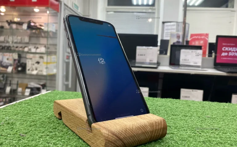 Apple IPhone 11 64Gb