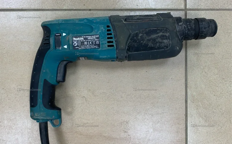 Перфоратор makita HR2470