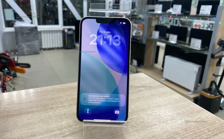 Apple iPhone 13 4/128 ГБ