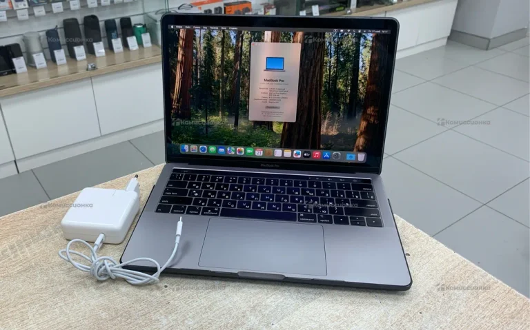 Ноутбук  MacBook Pro 13 2018