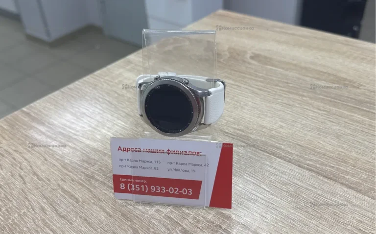 Часы  Samsung Gear S3