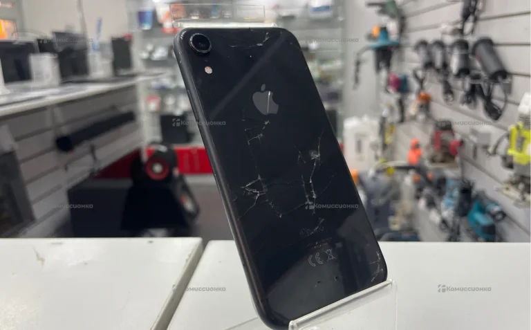 Apple iPhone XR 64ГБ