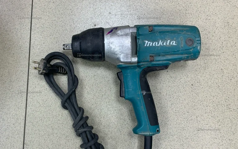 Гайковерт makita TW0350