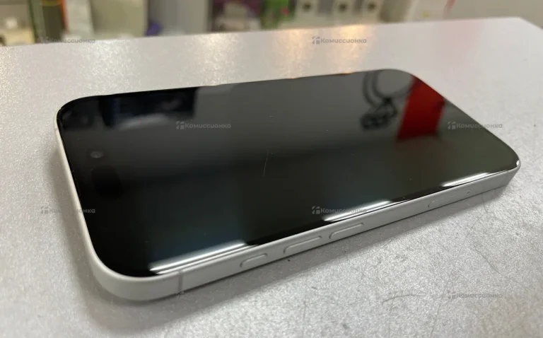 Apple iPhone 16 8/128 ГБ