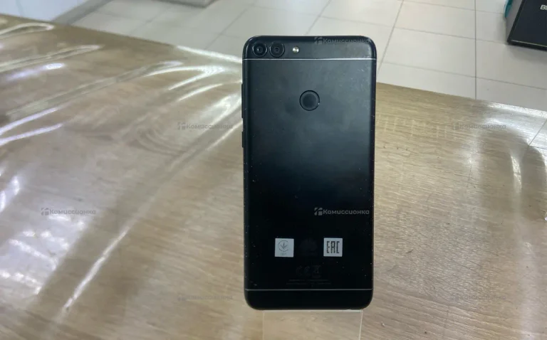 Huawei P smart 3/32 ГБ