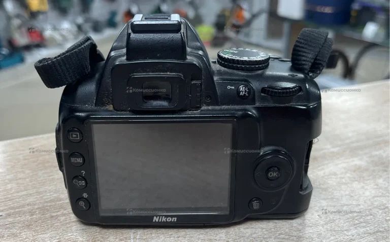 Фотоаппарат  Nikon D3000