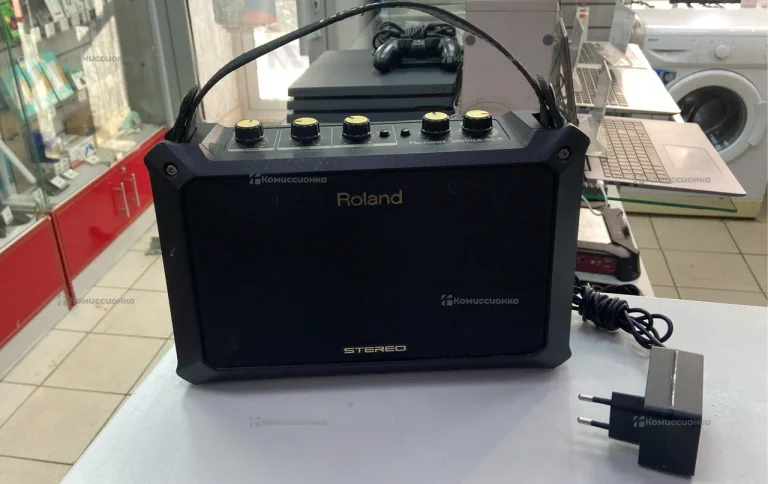 Комбо усилитель Roland mobile AC